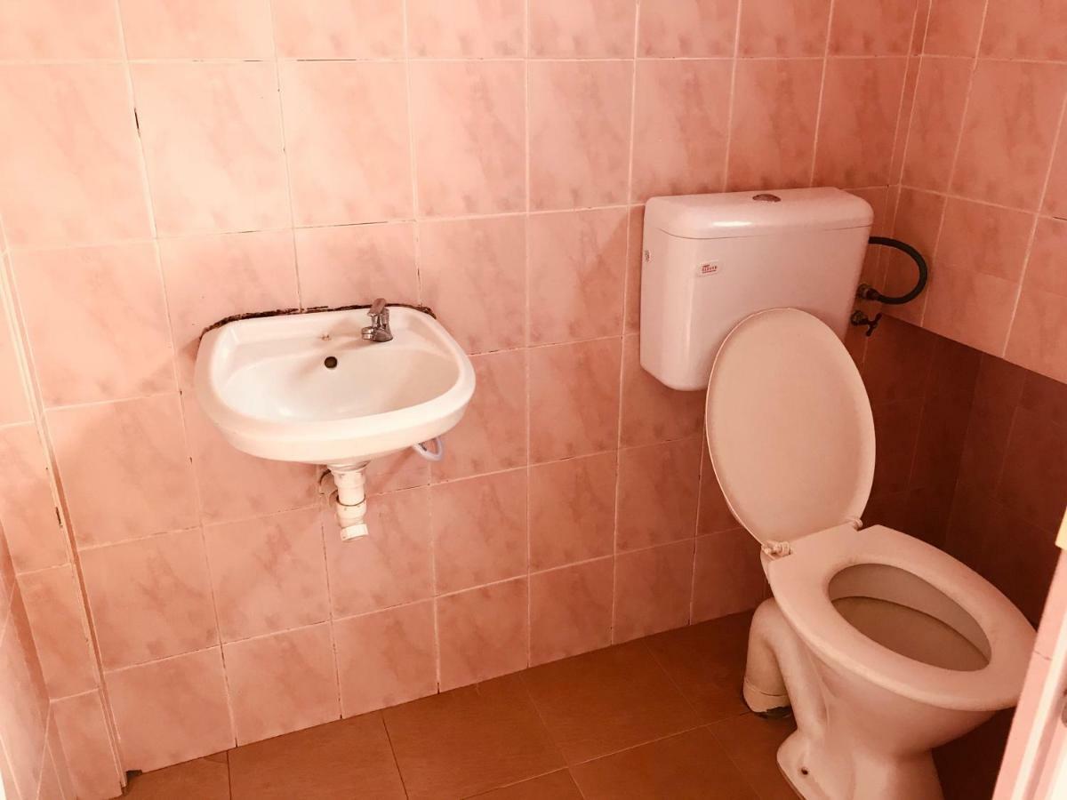 Hotel Cahaya Tanjong Malim Bagian luar foto