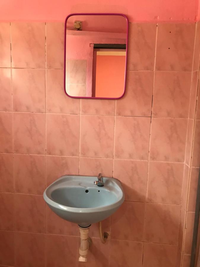 Hotel Cahaya Tanjong Malim Bagian luar foto